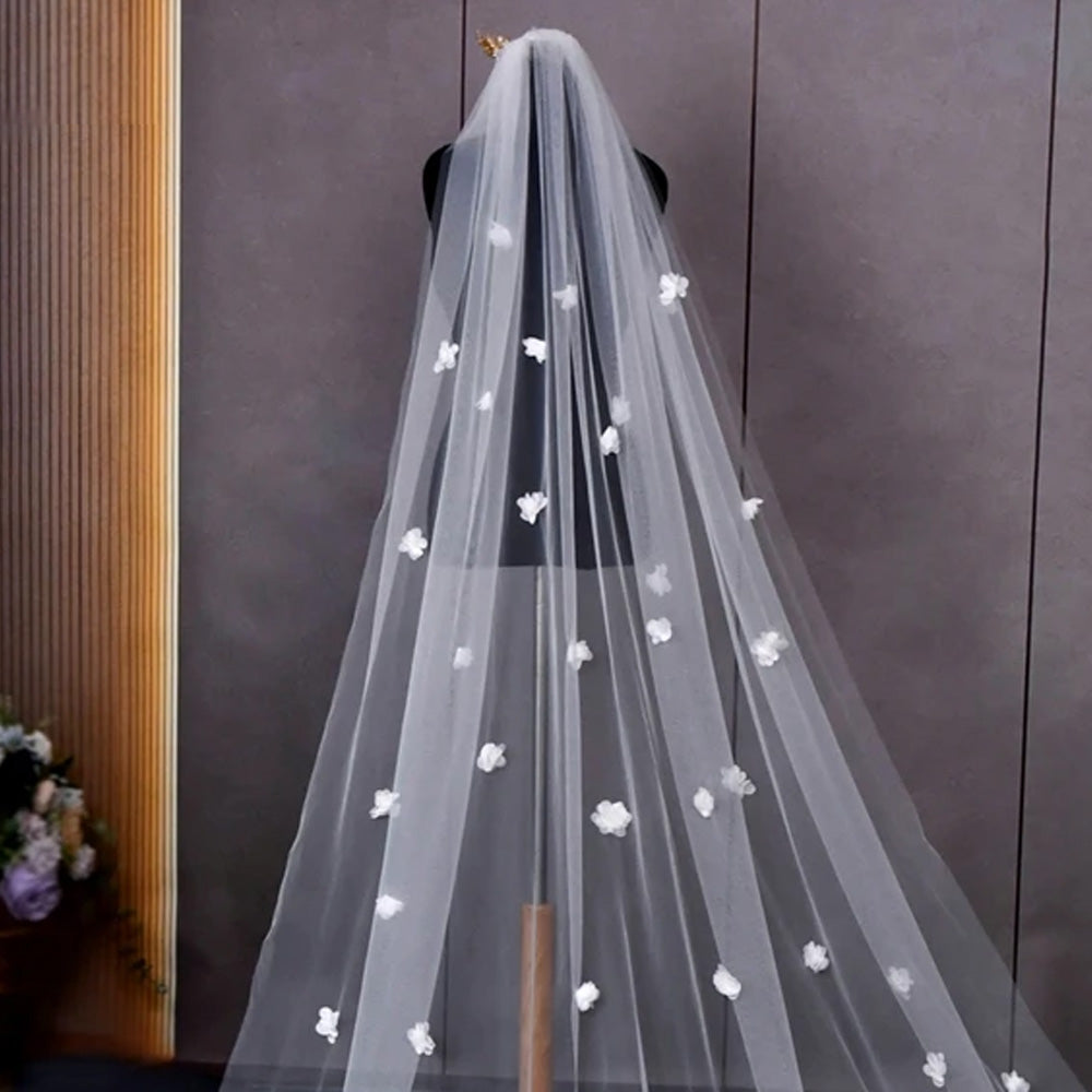 V-0582 Wedding Veil with Fabric Flowers